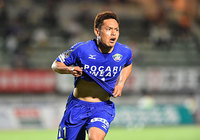 【明治安田Ｊ２ 第20節 徳島vs千葉】劇的な逆転ゴールを決めた津田（徳島）（3/3）