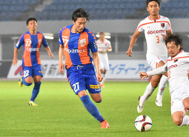 【明治安田Ｊ２ 第21節 長崎vs大宮】3本のシュートを放つも無得点に終わったイ ヨンジェ（長崎）（2/3）