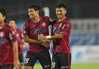 【明治安田Ｊ２ 第21節 岡山vs京都】Ｊリーグ初ゴールとなる先制点を決めた篠原（岡山 右）（1/3）