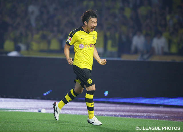 【川崎Ｆvsドルトムント】この試合５点目となるゴールを放ち喜ぶ丸岡（ドルトムント）