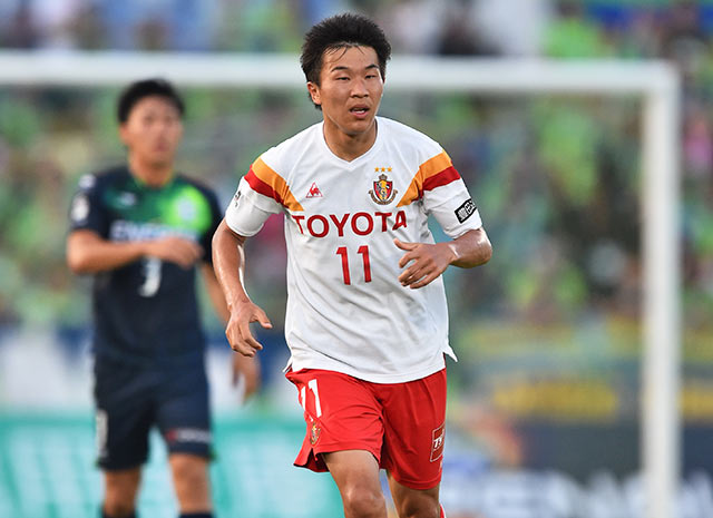 【明治安田Ｊ１ ２ｎｄ 第1節 湘南vs名古屋】鮮やかな縦パスでのアシストが光った永井（名古屋）（4/5）