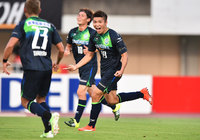 【明治安田Ｊ１ ２ｎｄ 第1節 湘南vs名古屋】頭で巧みに先制点を流し込んだ大槻（湘南）（1/5）