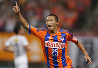 【明治安田Ｊ１ ２ｎｄ 第1節 新潟vs鹿島】カウンターから鮮やかな逆転ゴールを決めた小泉（新潟）（3/5）