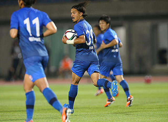 【明治安田Ｊ２ 第23節 水戸vs福岡】ダイレクトボレーで今季5点目を決めた馬場（水戸）（2/3）