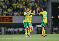 【明治安田Ｊ２ 第23節 千葉vs群馬】チームトップとなる9点目を決めたネイツ ペチュニク（千葉）（2/3）