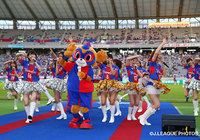 【明治安田Ｊ１ ２ｎｄ 第2節 FC東京vs新潟】東京ドロンパ×アイドリング!!!コラボ『アイドロング!!!』のパフォーマンス（1/7）