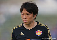 【明治安田Ｊ１ ２ｎｄ 第2節 甲府vs仙台】試合前にウォーミングアップを行う梁　勇基（仙台）（3/8）