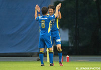 【明治安田Ｊ２ 第24節 大分vs長崎】セットプレーから三平　和司が押し込んで先制した大分（2/4）