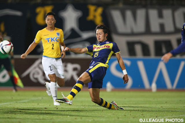 【明治安田Ｊ２ 第24節 群馬vs栃木】2試合連続得点を果敢に狙った吉濱　遼平（群馬）（4/4）