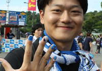 【明治安田Ｊ１ ２ｎｄ 第3節 Ｇ大阪vs横浜FM】ぴあパートナーブースでは来場者に先着でネイルアートシールをプレゼント（1/8）