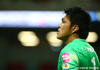 【明治安田Ｊ１ ２ｎｄ 第3節 浦和vs広島】林　卓人（広島）は浦和陣内を見つめる（15/22）