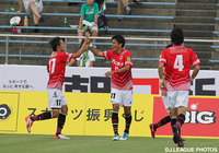 【明治安田Ｊ３ 第21節 鳥取vs盛岡】右足で先制点をもたらした谷口（盛岡）（1／２）