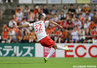 【明治安田Ｊ１ ２ｎｄ 第3節 清水vs名古屋】落ち着いて同点PKを決めた川又（名古屋）（9/11）