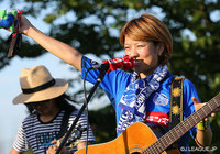 【明治安田Ｊ２ 第25節 水戸vs千葉】ミニライブを行う、シンガーソングライターの宇宙まおさん（1/4）