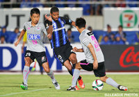 【明治安田Ｊ１ ２ｎｄ 第6節 Ｇ大阪vs鳥栖】3試合連続得点中のパトリック（Ｇ大阪）を無得点に抑えた鳥栖守備陣（5/6）