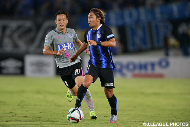 【明治安田Ｊ１ ２ｎｄ 第6節 Ｇ大阪vs鳥栖】鋭いドリブルでゴールに迫り、PKを獲得した倉田　秋（Ｇ大阪）（2/6）