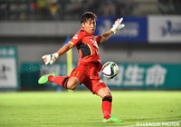 【明治安田Ｊ２ 第25節 徳島vs大分】1失点をするも、ビッグセーブを見せた上福元　直人（大分）（3/4）