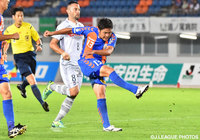 【明治安田Ｊ２ 第25節 長崎vs群馬】Ｊリーグ初得点が殊勲の決勝点となった上形　洋介（長崎）（2/4）