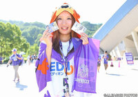 【明治安田Ｊ１ ２ｎｄ 第4節 広島vs横浜FM】サンフレッチェ広島カードフェスタに参加した女性のファン・サポーター（1/16）