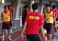 【明治安田Ｊ１ ２ｎｄ 第4節 名古屋vs浦和】試合前練習でリラックスをした表情をみせる浦和の選手たち（2/7）