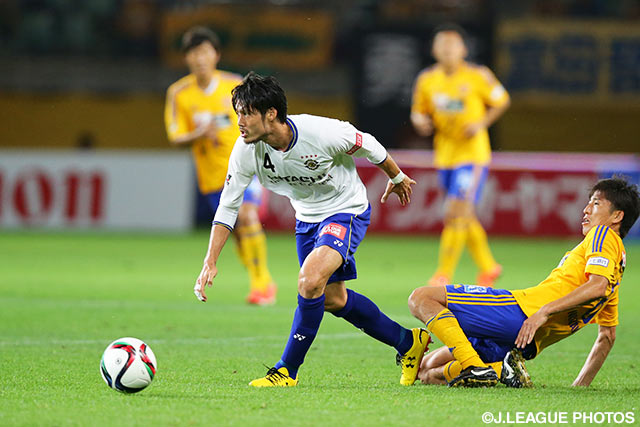 【明治安田Ｊ１ ２ｎｄ 第4節 仙台vs柏】3試合連続無失点に貢献した鈴木　大輔（柏）（5/6）
