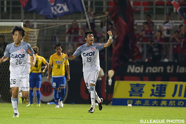 【明治安田Ｊ２ 第26節 栃木vs岡山】反撃のゴールを決めた篠原　弘次郎（岡山）（4/4）