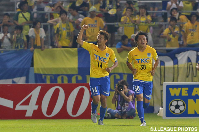 【明治安田Ｊ２ 第26節 栃木vs岡山】クロスに飛び込み追加点を決めた阪野　豊史（栃木）（3/4）