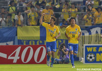 【明治安田Ｊ２ 第26節 栃木vs岡山】クロスに飛び込み追加点を決めた阪野　豊史（栃木）（3/4）