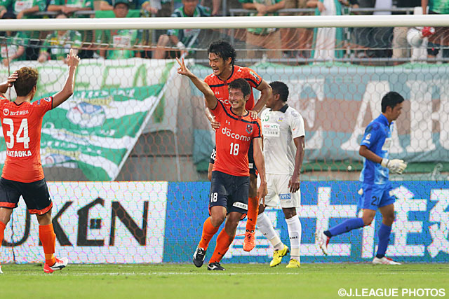 【明治安田Ｊ２ 第26節 大宮vs岐阜】2ゴールで勝利の立役者となった横山　知伸（大宮）（2/4）