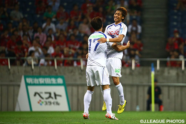 【明治安田Ｊ１ ２ｎｄ 第5節 浦和vs甲府】65分にドリブルから同点ゴールを決めた伊東　純也（甲府）（14/16）