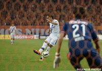 【明治安田Ｊ１ ２ｎｄ 第5節 新潟vsＧ大阪】3試合連続ゴールとなるPKを冷静に流し込んだ遠藤　保仁（Ｇ大阪）（4/6）
