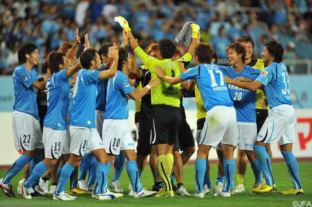 【スルガ銀行チャンピオンシップ2011 磐田vsインデペンディエンテ】PK戦を4-2で制した磐田が、見事にタイトルを獲得した（8/9）