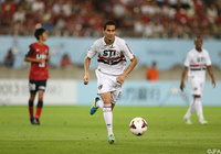 【スルガ銀行チャンピオンシップ2013 鹿島vsサンパウロFC】ゲームメイクをする元ブラジル代表のガンソ（3/9）