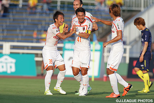 【明治安田Ｊ２ 第27節 北九州vs大宮】家長　昭博の3試合連続ゴールで先制した大宮（2/4）