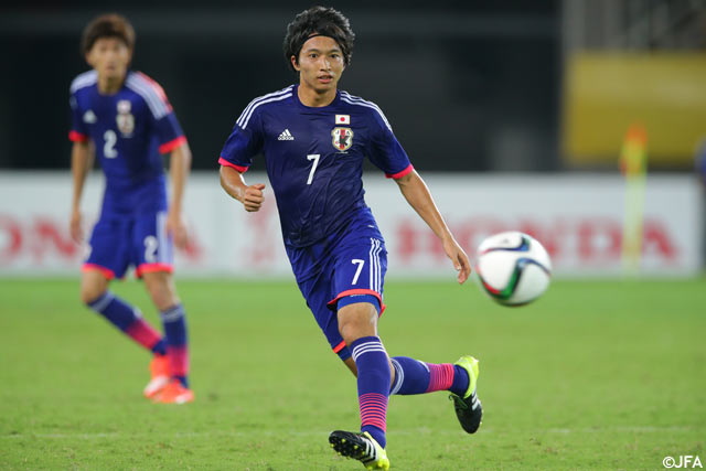 【EAFF東アジアカップ2015 日本vs北朝鮮】途中出場となった柴崎（鹿島）。得意のゲームメークで相手に傾いた流れを引き戻したかったが･･･(8/10)