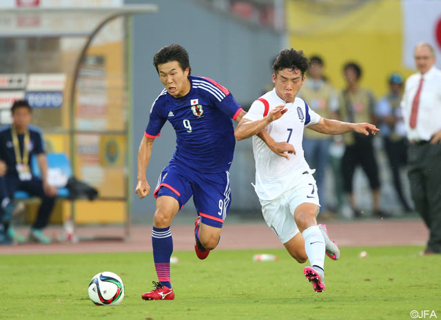 【EAFF東アジアカップ2015 日本vs韓国】永井（名古屋）とキム ミヌ（鳥栖）のＪリーガー同士のマッチアップ(5/10)