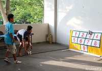 【明治安田Ｊ３ 第25節 YS横浜vsJ-22】試合前にはお子さん対象にキックターゲットが行われた（1/3）