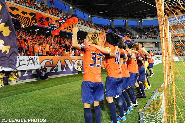 【明治安田Ｊ３ 第25節 長野vs福島】衛藤　元新監督の初陣を4試合ぶりの白星で飾った長野（3/3）