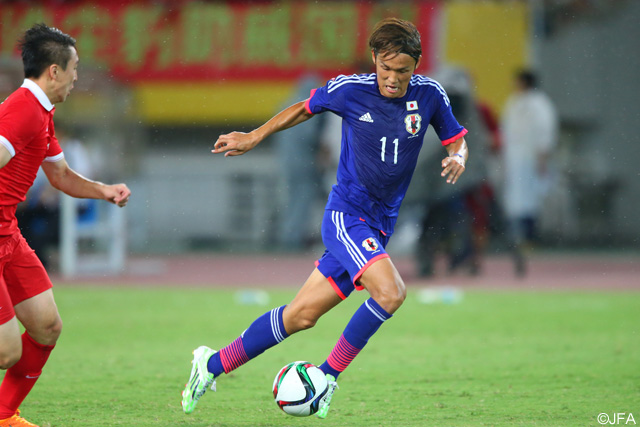 【EAFF東アジアカップ2015 日本vs中国】得意のドリブルから決定機を作り出す宇佐美（Ｇ大阪）(2/10)