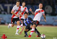 【スルガ銀行チャンピオンシップ2015 Ｇ大阪vsリバープレート】鋭いロングパスでビッグチャンスを演出した今野　泰幸（Ｇ大阪）（4/10）