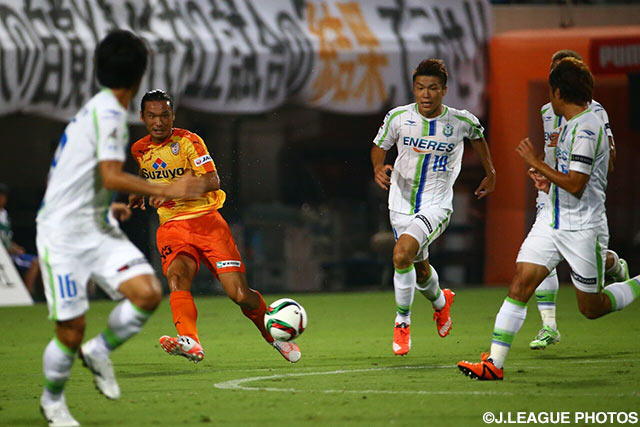 【明治安田Ｊ１ ２ｎｄ 第6節 清水vs湘南】この日が移籍後初出場となった角田　誠（清水）（4/15）