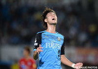 【明治安田Ｊ１ ２ｎｄ 第6節 川崎Ｆvs山形】シュートを外し、天を仰ぐ杉本　健勇（川崎Ｆ）（4/6）