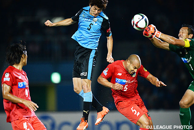 【明治安田Ｊ１ ２ｎｄ 第6節 川崎Ｆvs山形】ファインセーブでチームを救った山岸　範宏（山形）（3/6）