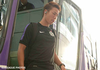 【明治安田Ｊ１ ２ｎｄ 第7節 広島vs柏】浅野　拓磨（広島）はリラックスした表情でスタジアムへ向かう（4/19）