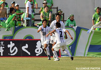 【明治安田Ｊ３ 第26節 鳥取vs富山】後半アディショナルタイムに頭で決勝ゴールを決めた進藤　誠司（富山）（3/3）