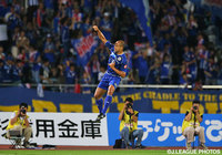 【明治安田Ｊ１ ２ｎｄ 第7節 山形vs鳥栖】CKを頭で合わせて同点としたアルセウ（山形）（3/6）