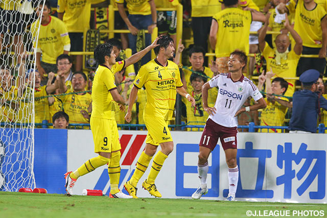 【明治安田Ｊ１ ２ｎｄ 第8節 柏vs松本】追加点を決め、攻守に活躍した鈴木　大輔（柏 #4）（6/8）