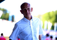 【明治安田Ｊ１ ２ｎｄ 第8節 Ｇ大阪vs清水】試合会場入りした清水の田坂　和昭監督（3/13）