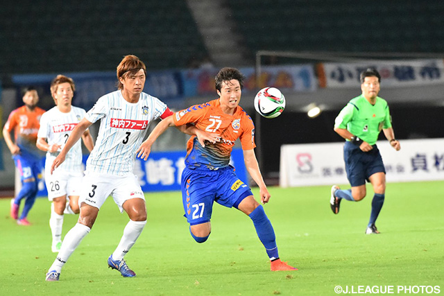 【明治安田Ｊ２ 第30節 長崎vs讃岐】6試合ぶりのスタメン出場でゴールを狙ったイ　ヨンジェ（長崎）（3/4）