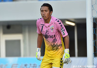 【明治安田Ｊ２ 第30節 長崎vs讃岐】ここ6試合で1失点と安定したパフォーマンスを見せている大久保　択生（長崎）（4/4）